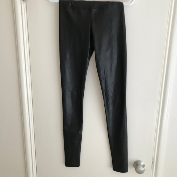 Aritzia High-waisted vegan leather legging - Picture 6 of 8